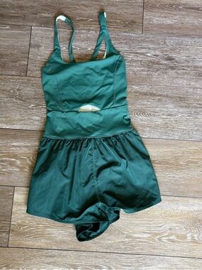 TCEC Green Athletic Romper Built-In Shorts Cutout Activewear Size M